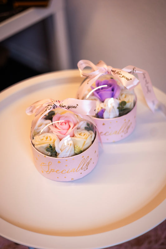 Petite Surprise – Zarte Blütenfreude im Mini-Format