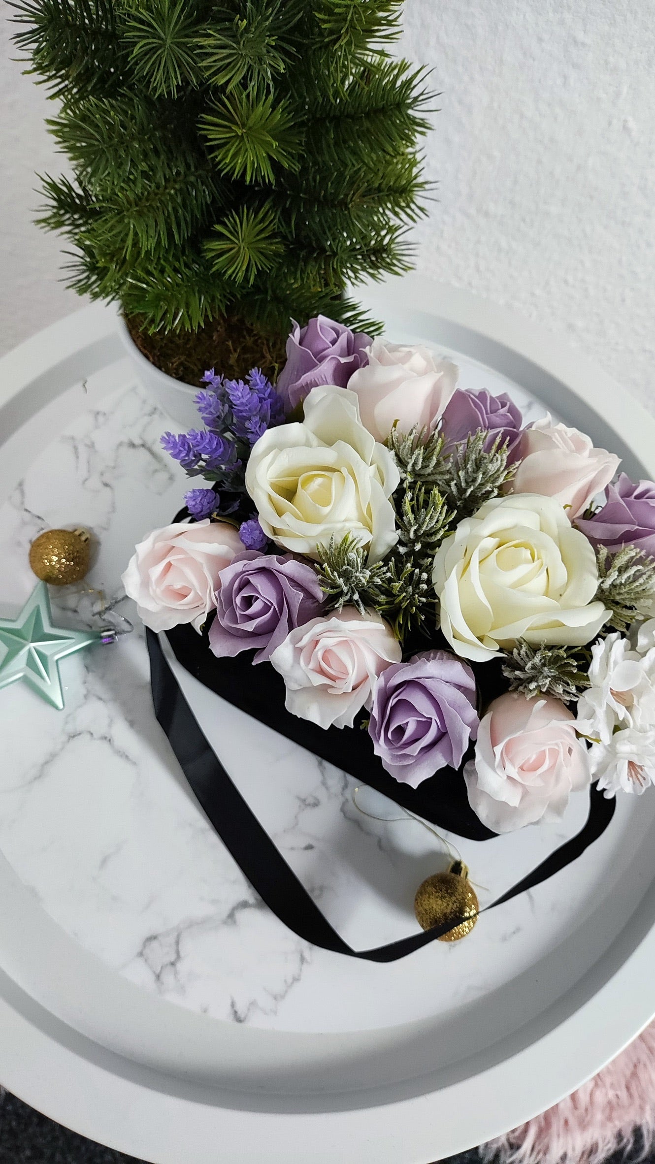 Frosted Lavender Dream – Winterliche Rosentasche