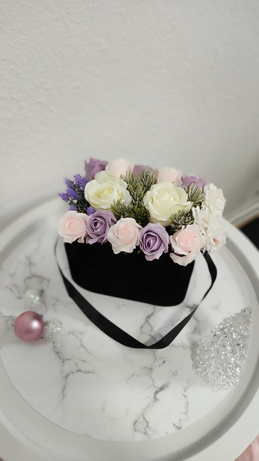 Frosted Lavender Dream – Winterliche Rosentasche