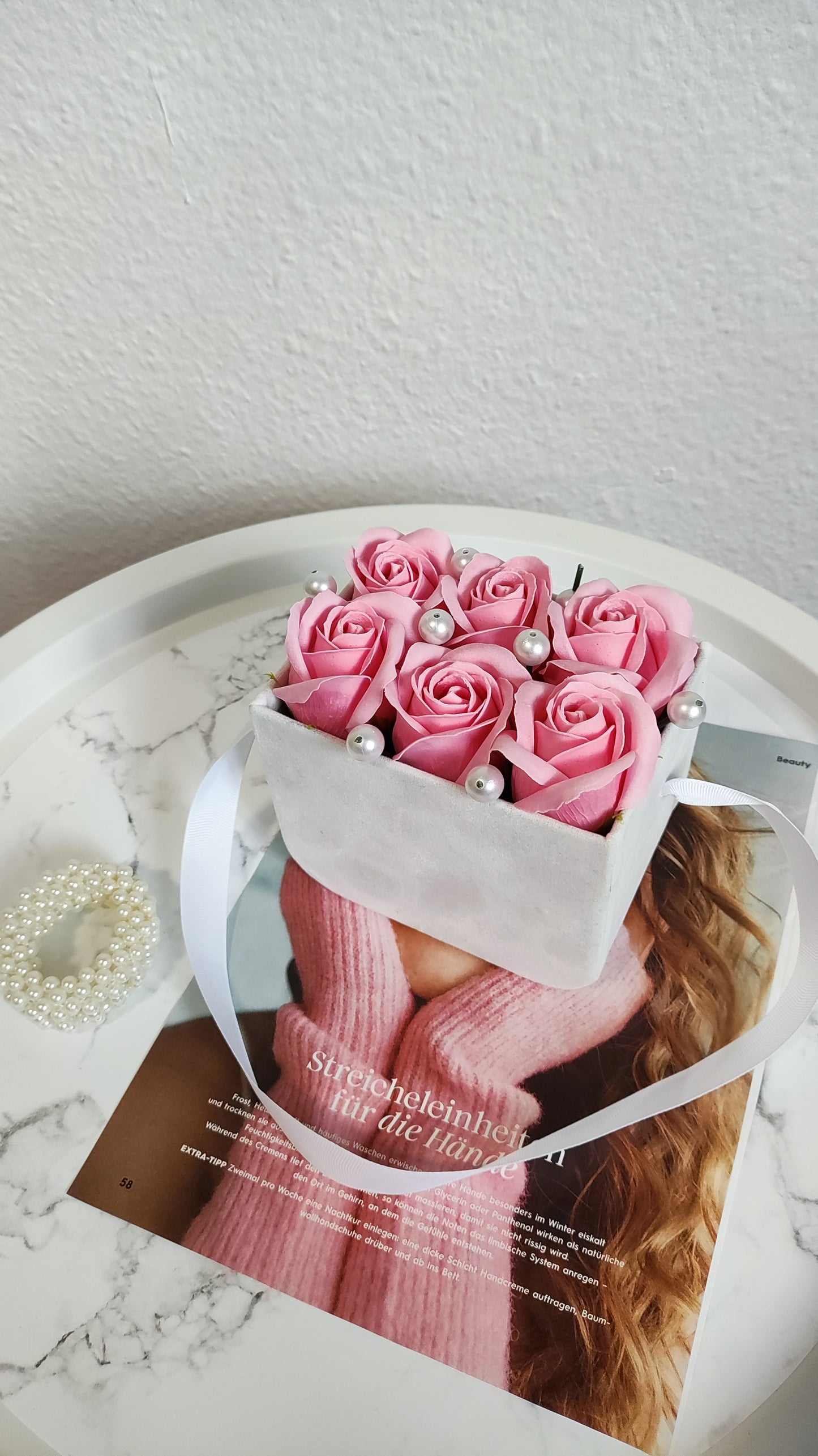 Mini Rosé Pearl – Zartes Rosenarrangement in Premium-Box
