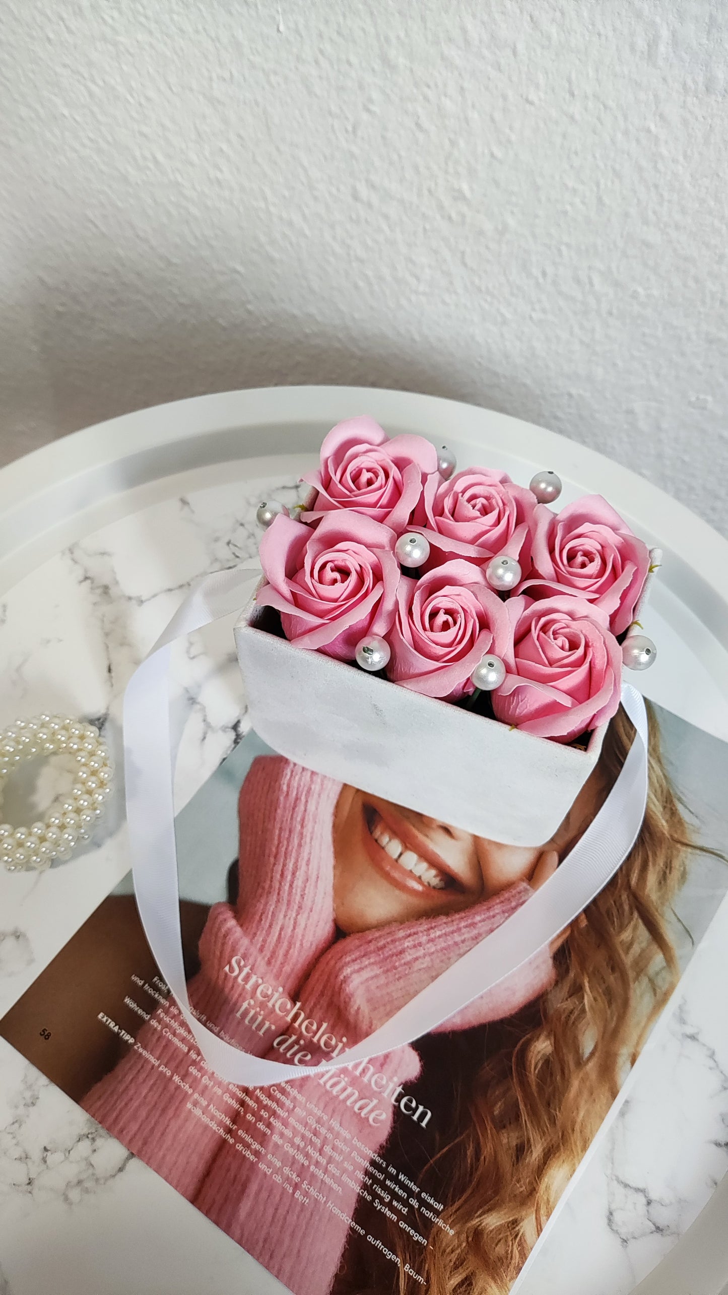 Mini Rosé Pearl – Zartes Rosenarrangement in Premium-Box